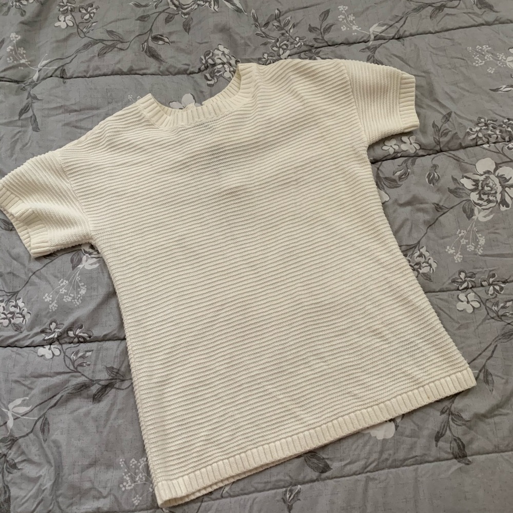 White Sweater with Back Tie-up Ribbon